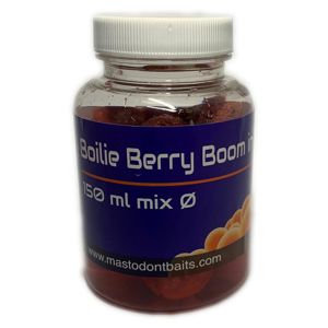 Mastodont Baits Boilie v dipu mix 150ml - Berry Boom